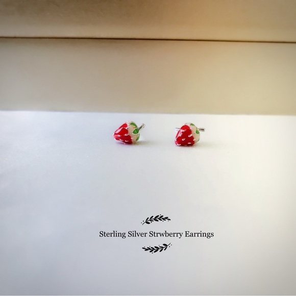 - - Sterling silver Strawberry Earrings - Picture 6 of 6